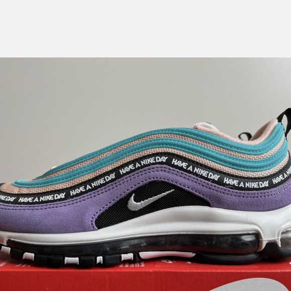 Nike air max “have a Nike day” size 11 750 cad - Picture 2 of 8